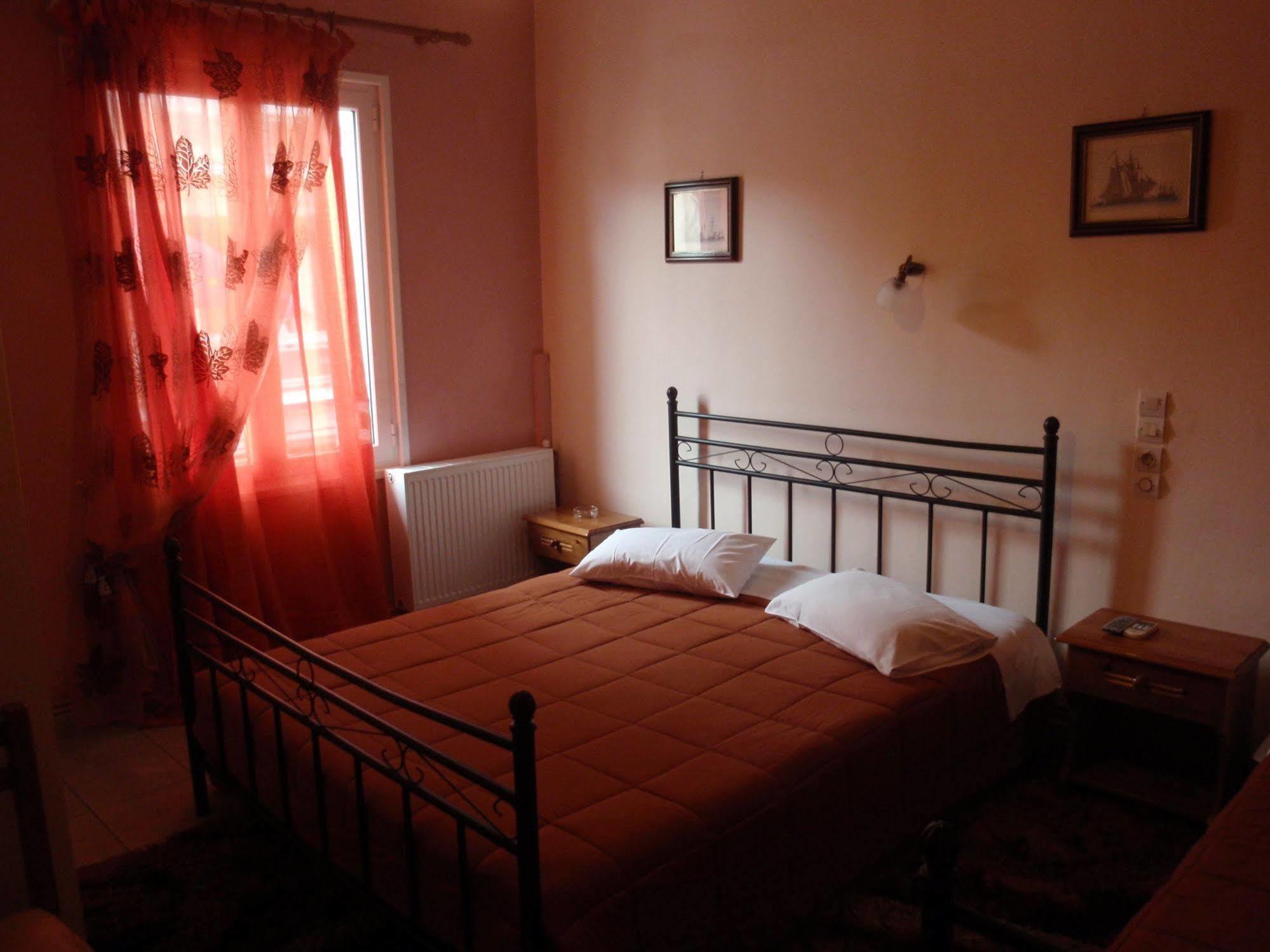Hera Hotel นาฟปลิโอ ภายนอก รูปภาพ